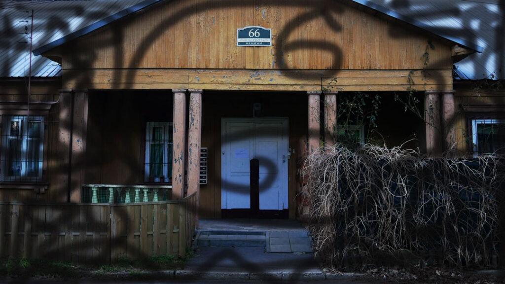 Read more about the article ESCHATO PARADIGM OF SECRETIVENESS. STREET MATTERS. 1993-96